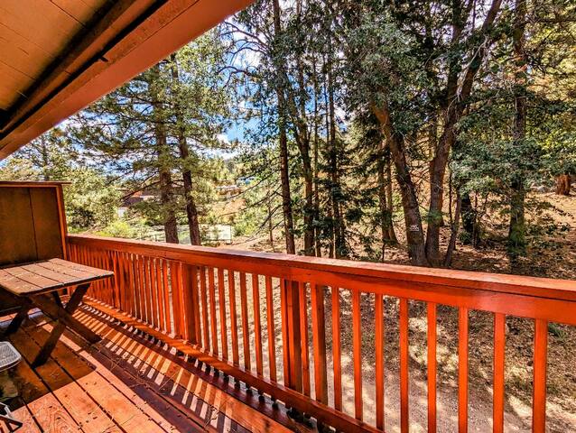 Snow Summit Townhouse Rentals & Sales managed Airbnb listing 1