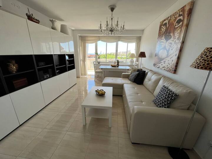 Cc9c137e c4e6 4c9a 871c 426575cb2436