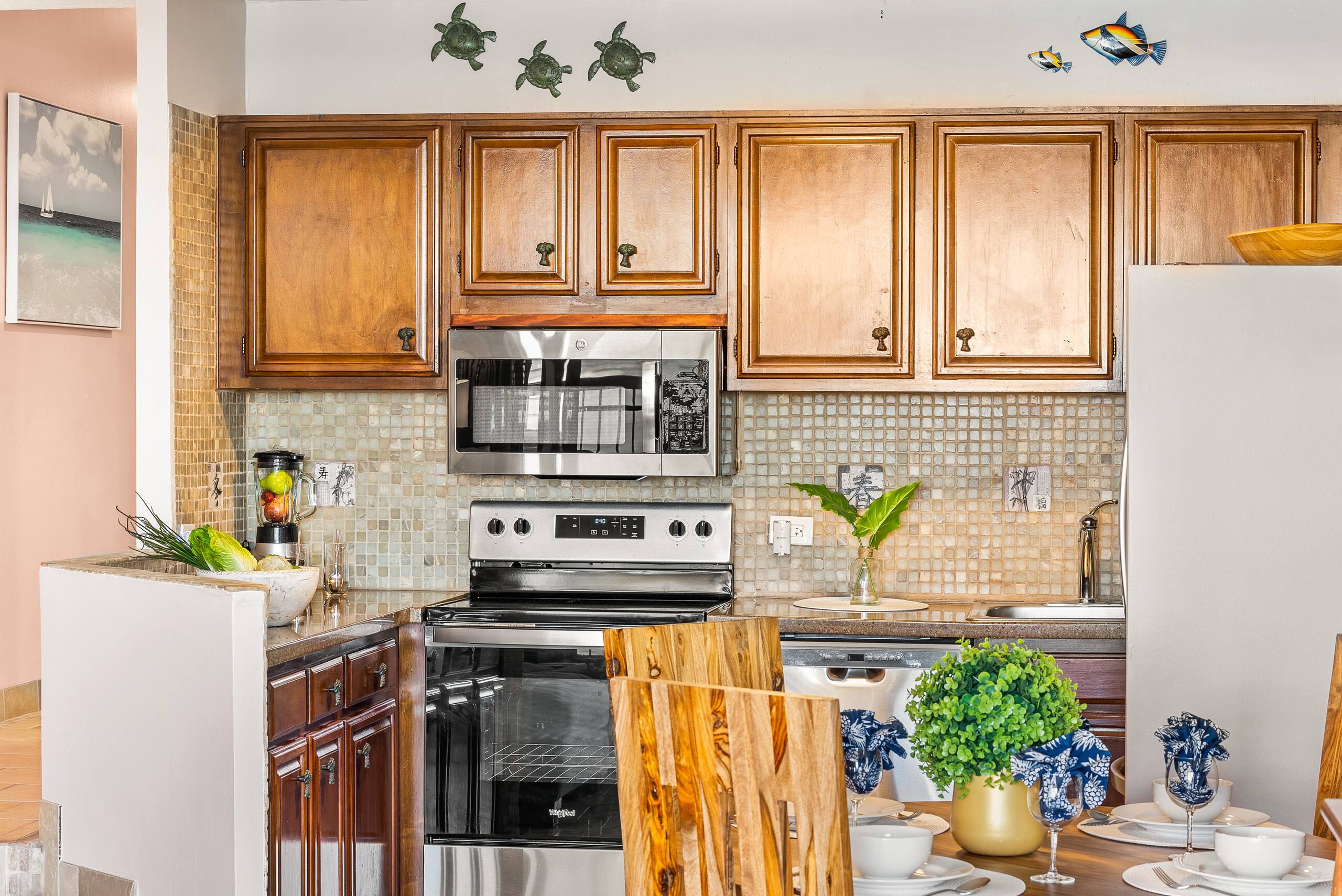 Condo in Lahaina · ★4.8 · 1 bedroom · 2 beds · 1 bath - Image 10