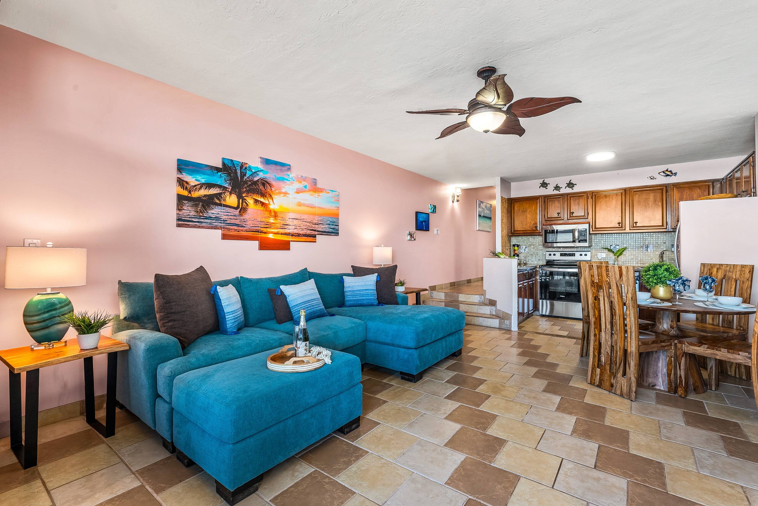 Condo in Lahaina · ★4.8 · 1 bedroom · 2 beds · 1 bath - Image 5