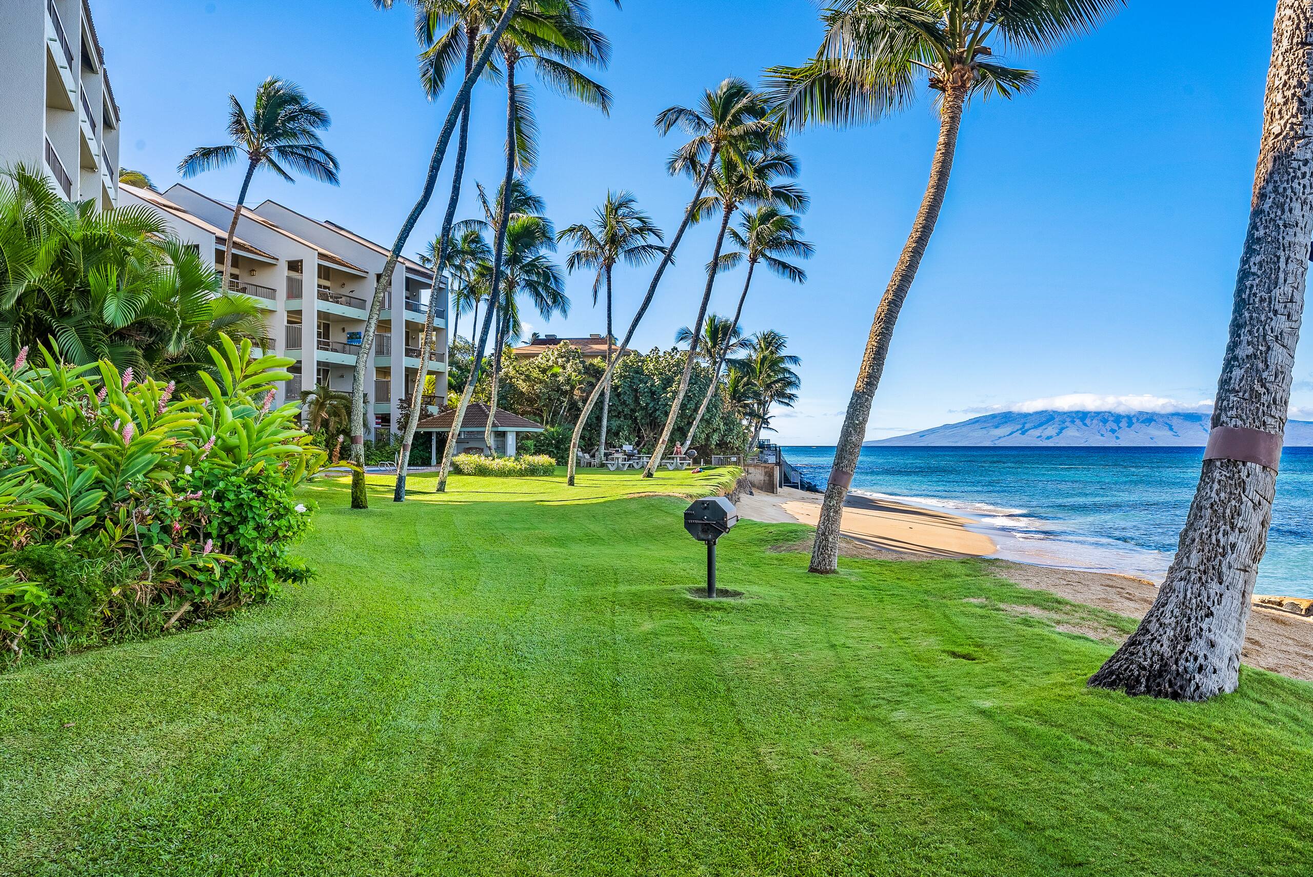 Condo in Lahaina · ★4.8 · 1 bedroom · 2 beds · 1 bath - Image 26