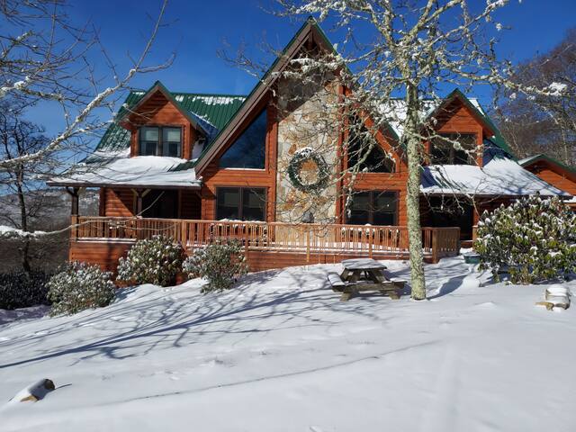 Resort Real Estate And Rentals managed Airbnb listing 3