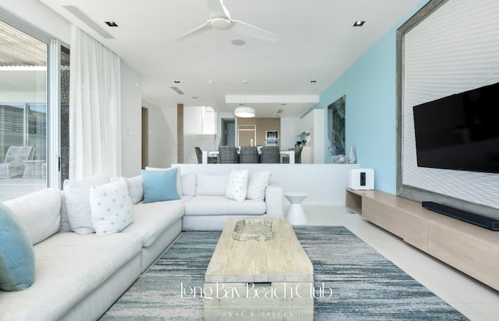Beachfront Villa · Private Pool & Concierge | Eos - Turks and Caicos Islands