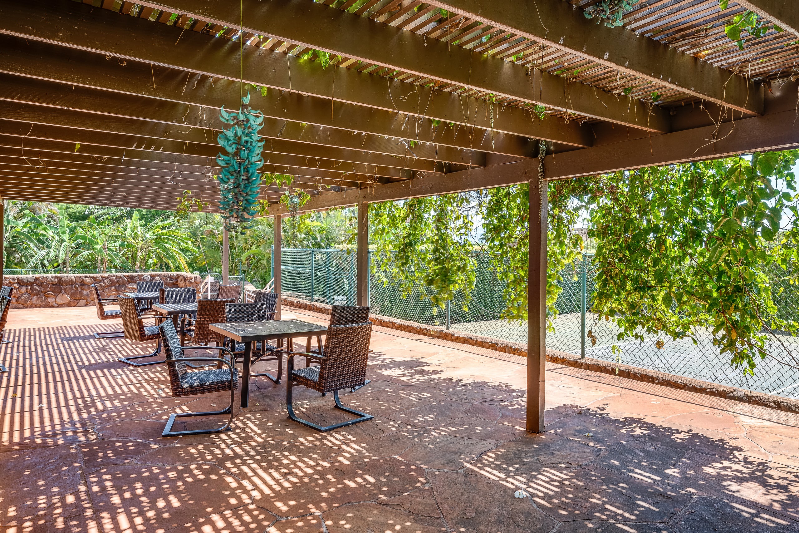 Condo in Lahaina · ★4.8 · 2 bedrooms · 2 beds · 2 baths - Image 28