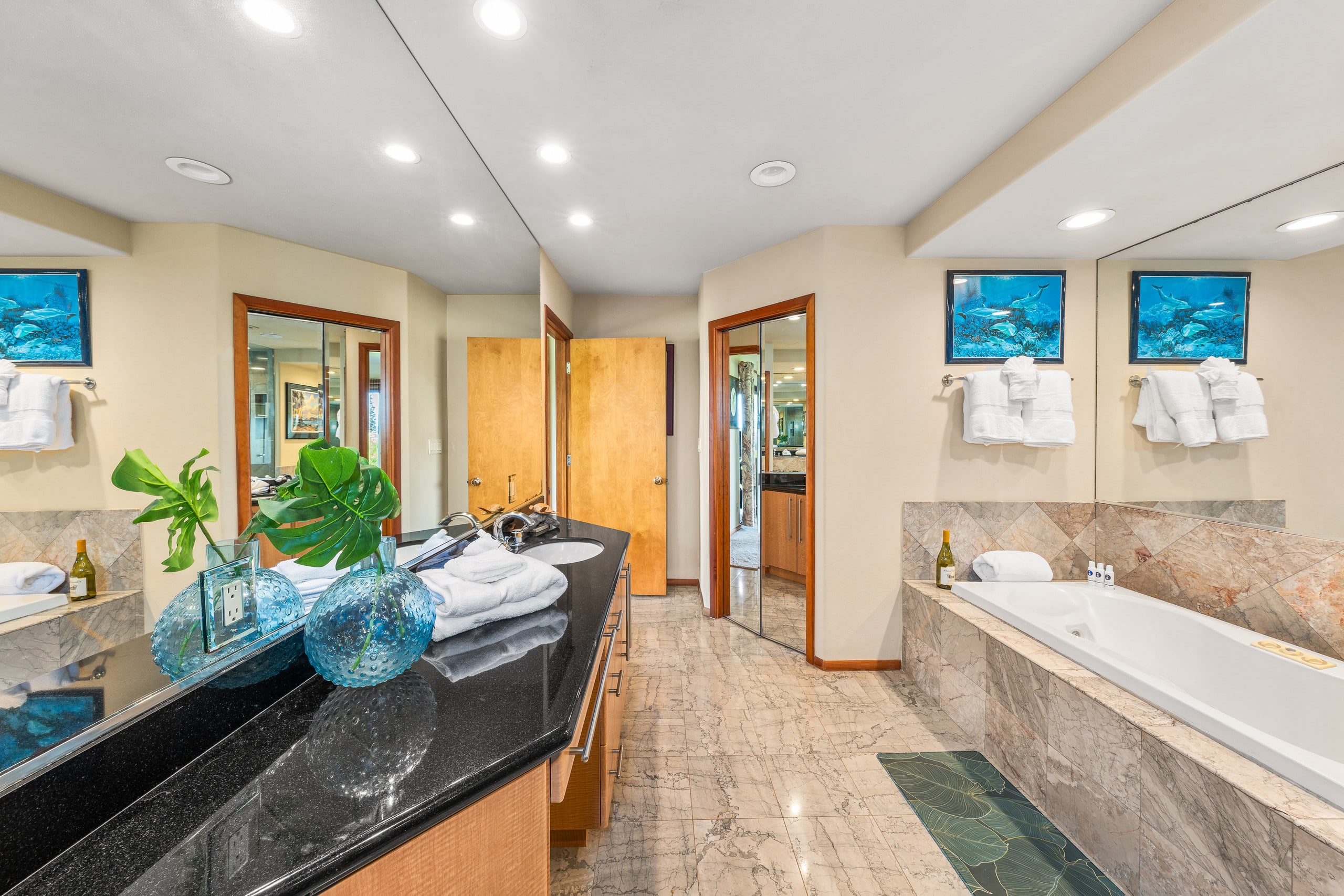 Condo in Lahaina · ★4.8 · 2 bedrooms · 2 beds · 2 baths - Image 19
