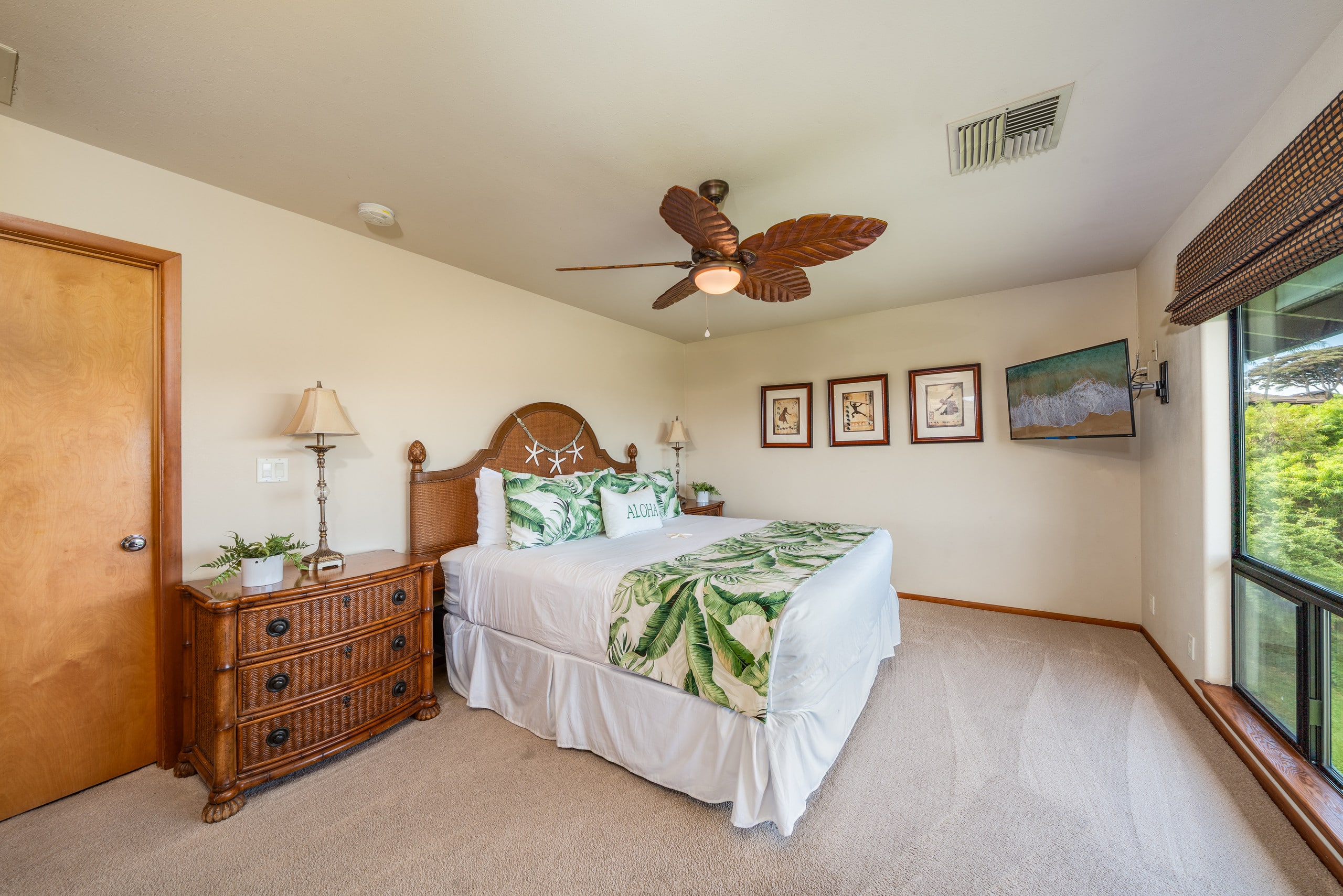 Condo in Lahaina · ★4.8 · 2 bedrooms · 2 beds · 2 baths - Image 9