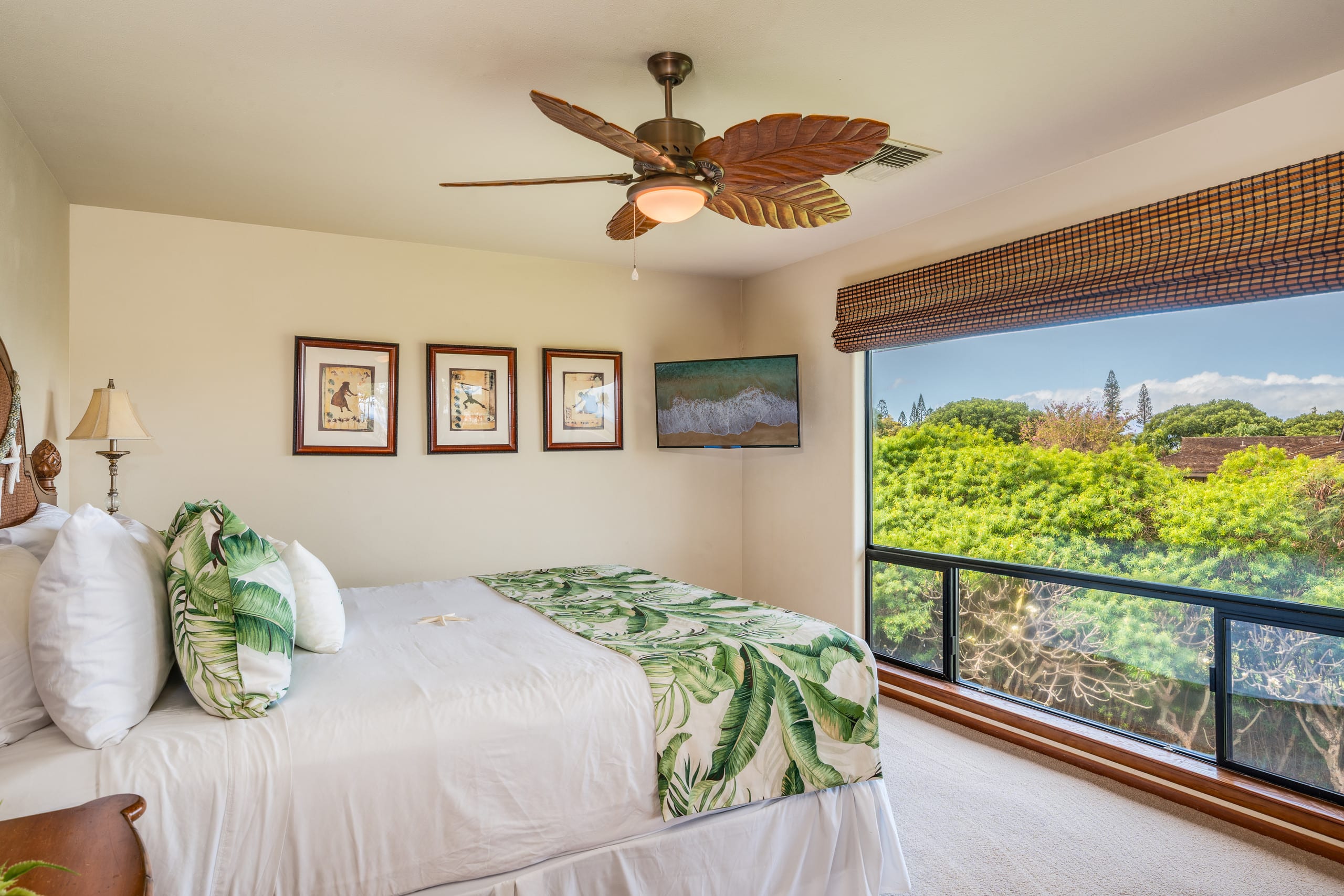 Condo in Lahaina · ★4.8 · 2 bedrooms · 2 beds · 2 baths - Image 11