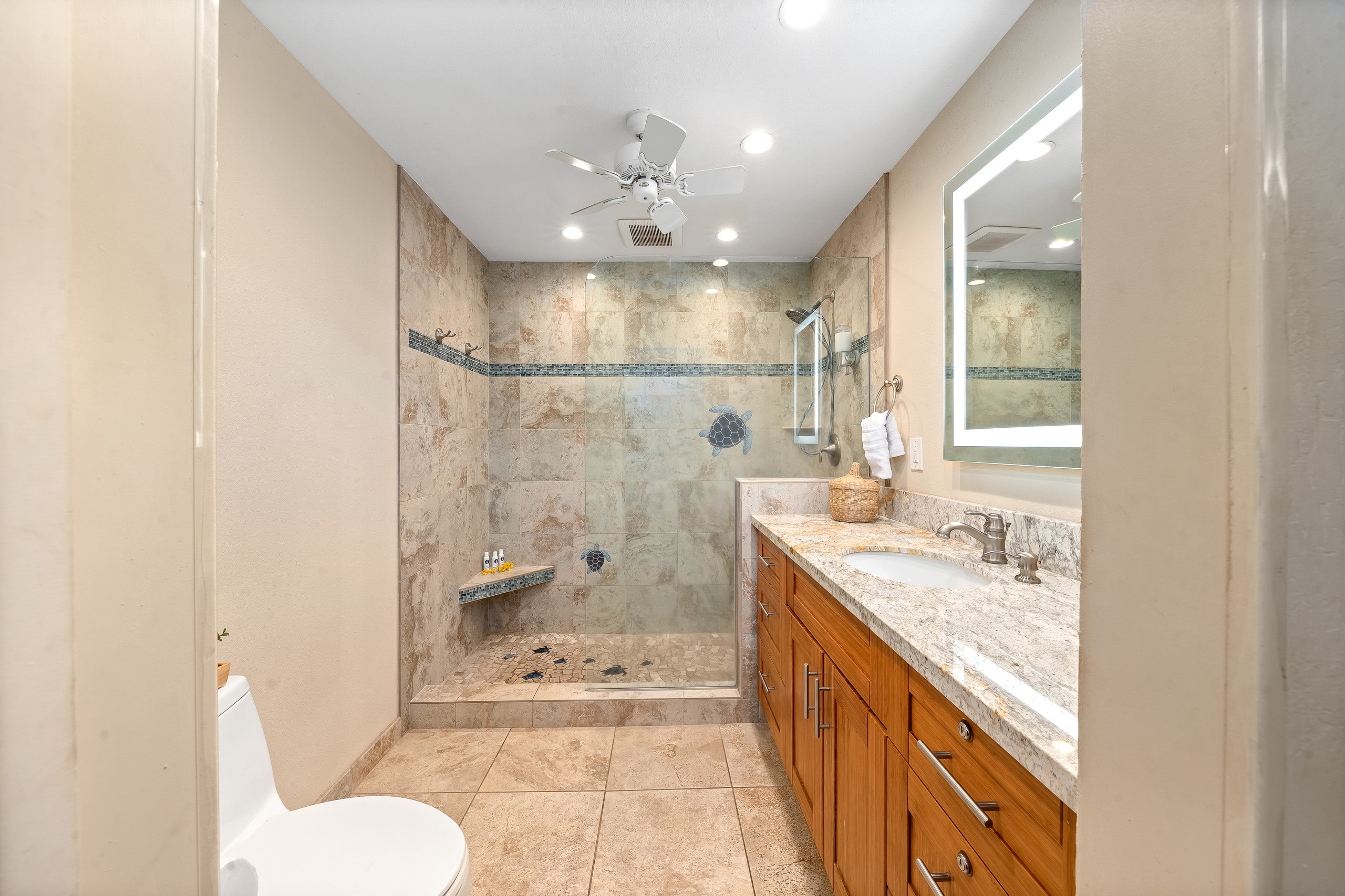 Condo in Lahaina · ★4.63 · 2 bedrooms · 4 beds · 2 baths - Image 26
