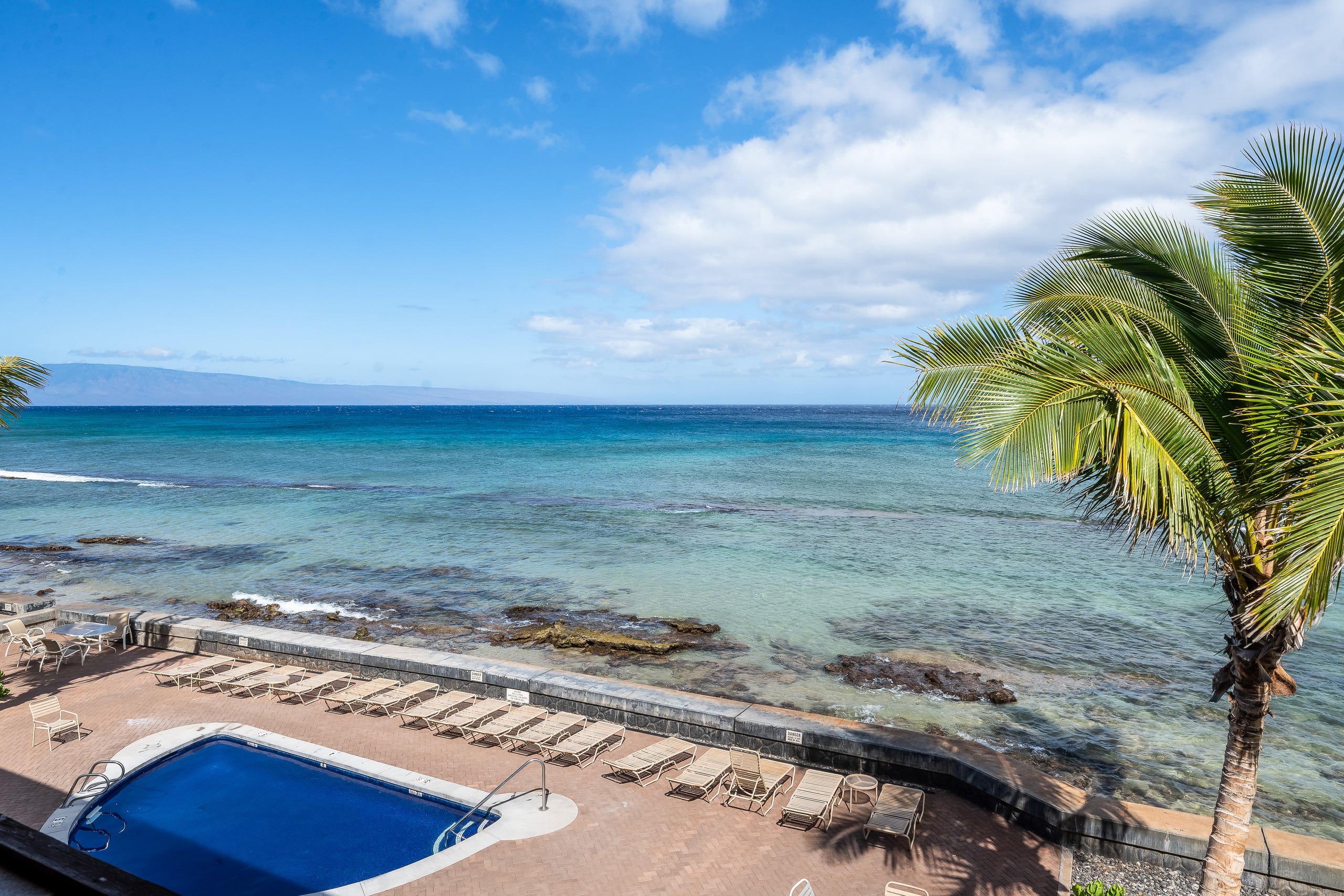 Condo in Lahaina · ★4.63 · 2 bedrooms · 4 beds · 2 baths - Image 42