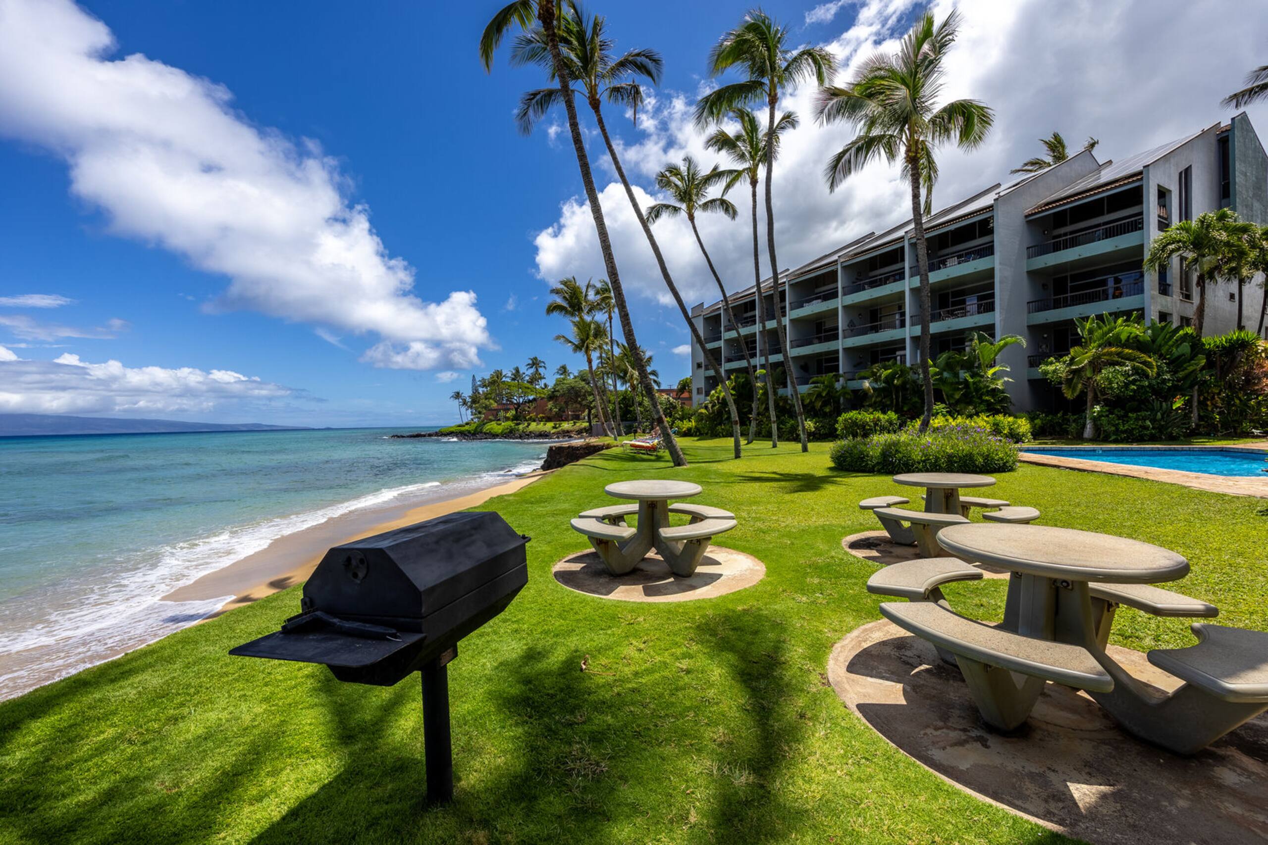Condo in Lahaina · ★4.82 · 1 bedroom · 2 beds · 1 bath - Image 34