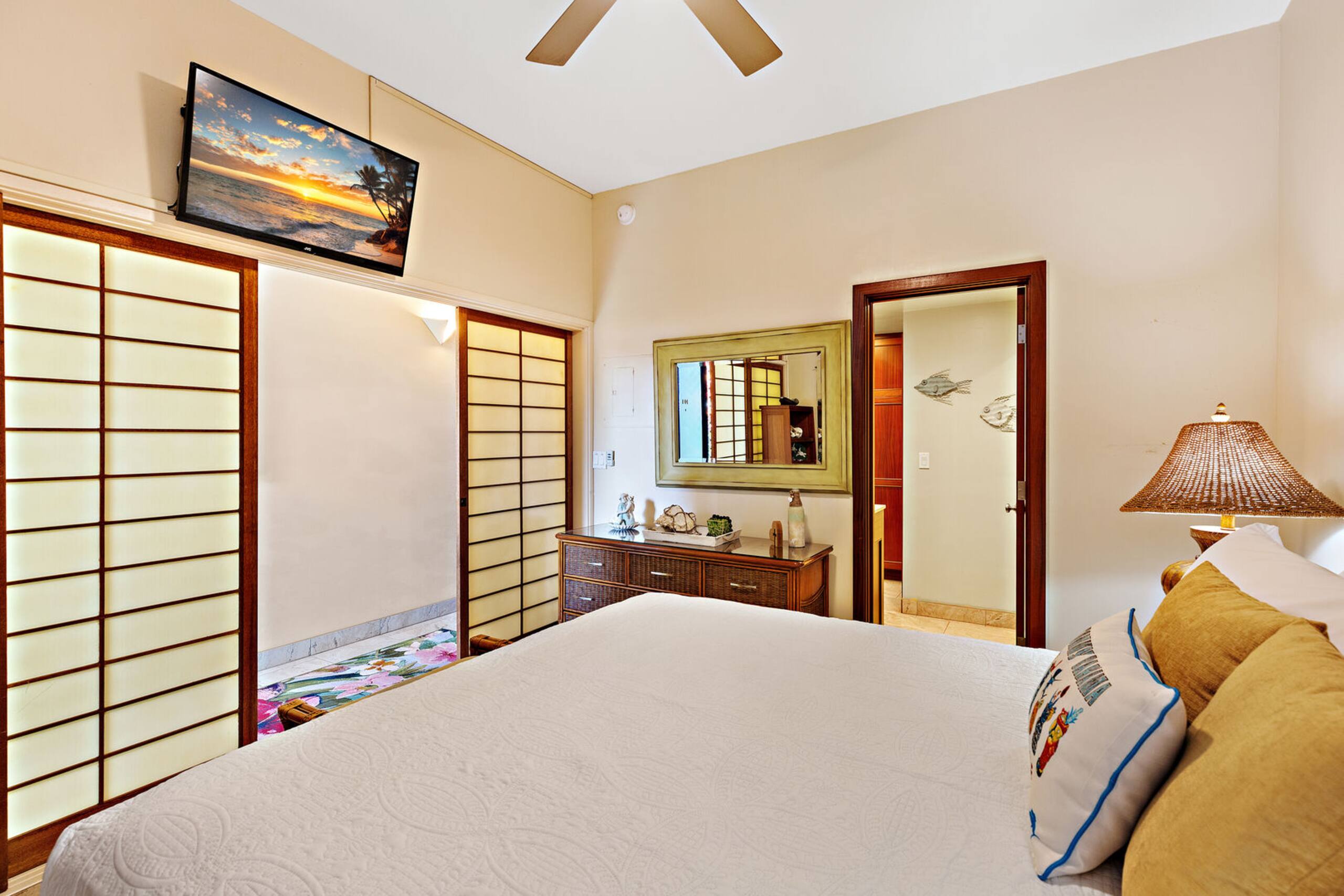 Condo in Lahaina · ★4.82 · 1 bedroom · 2 beds · 1 bath - Image 25
