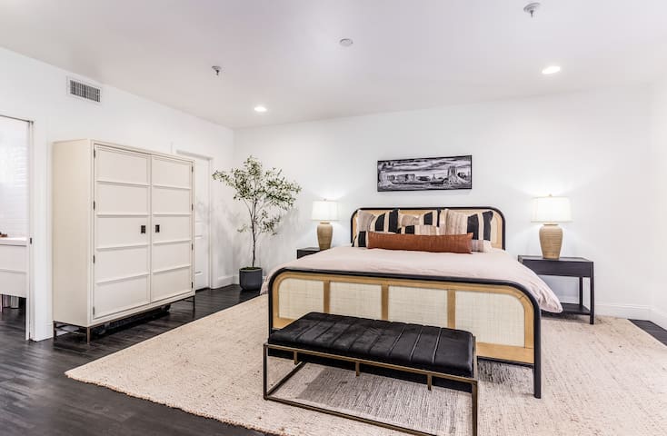 Stay Roam managed Airbnb listing 3