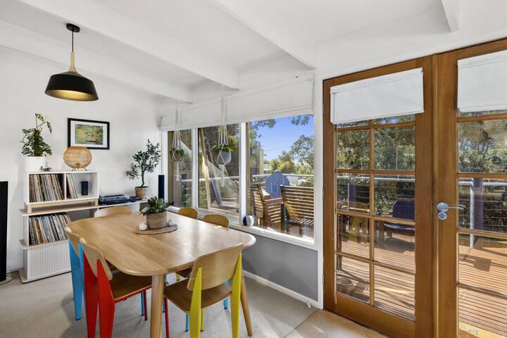 Picturesque and Treed Surroundings gallery image 3