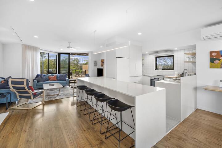 Position Perfect on Eaglerock Pde gallery image 2