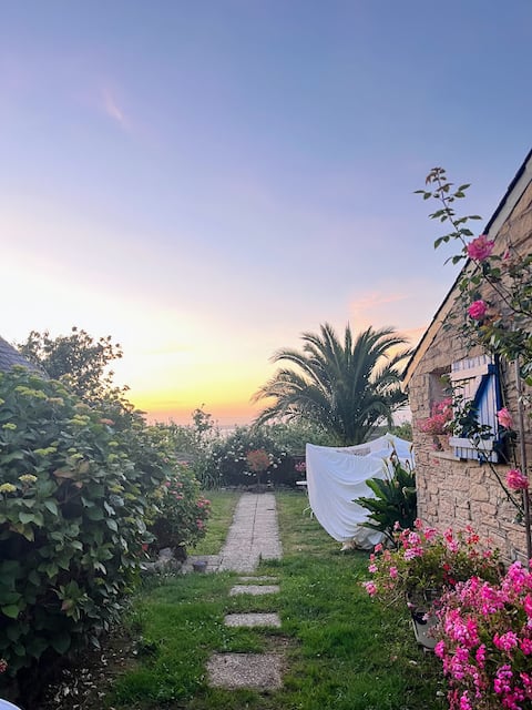 Ty Zazou – Friends and family home