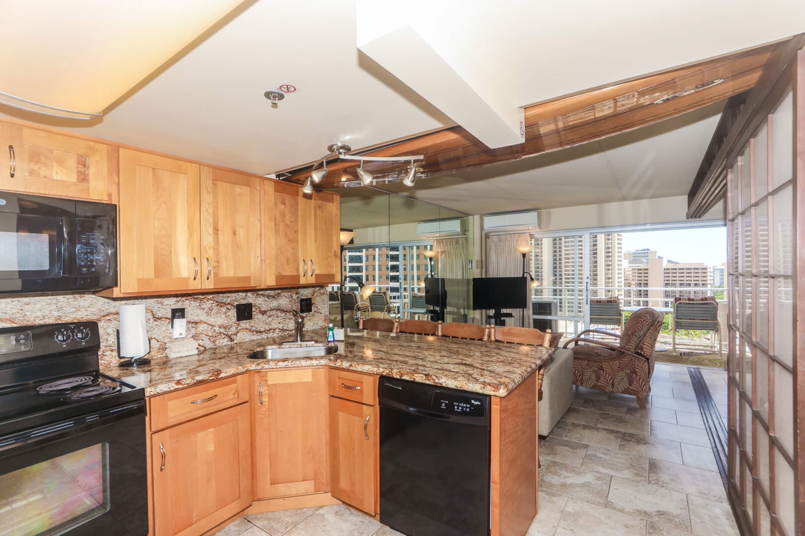 Condo in Honolulu · ★5.0 · 1 bedroom · 2 beds · 1 bath - Image 6