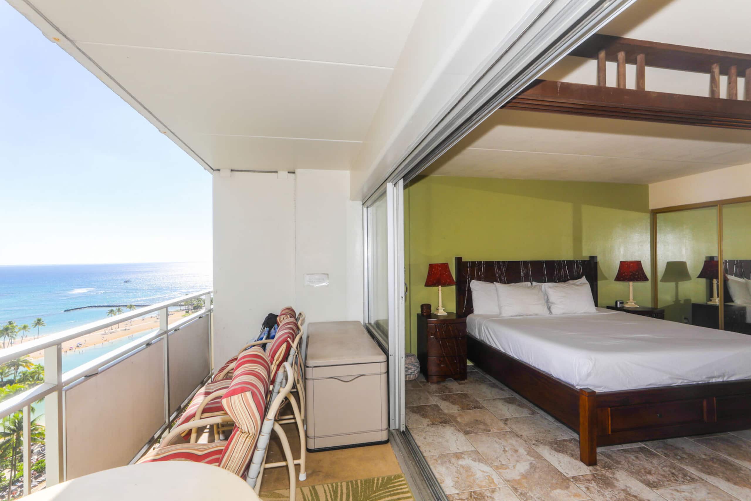 Condo in Honolulu · ★5.0 · 1 bedroom · 2 beds · 1 bath - Image 9
