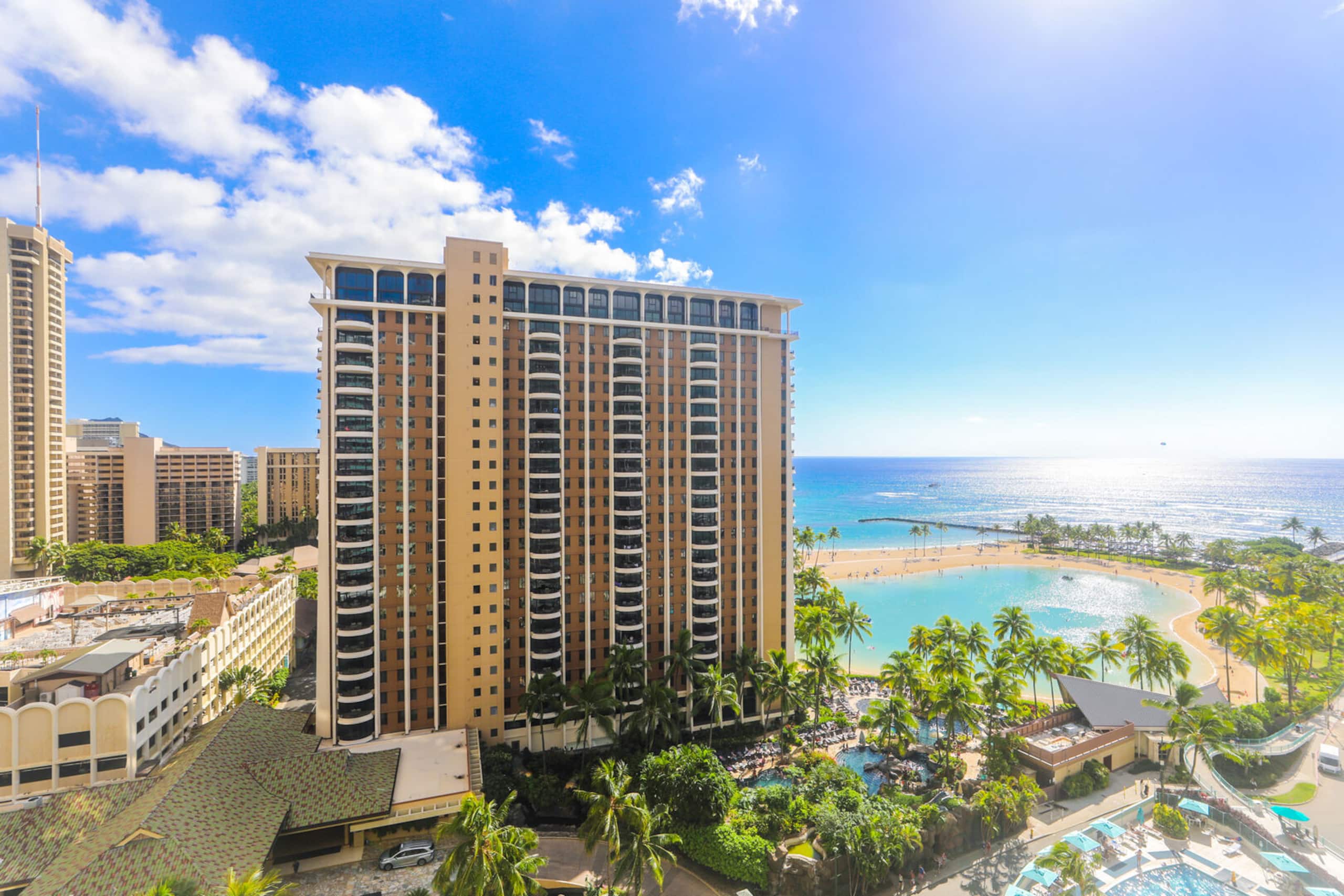 Condo in Honolulu · ★5.0 · 1 bedroom · 2 beds · 1 bath - Image 10