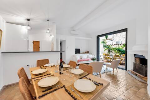 Top Airbnb: Lou Amourié – Charming house with terrace in Mougins