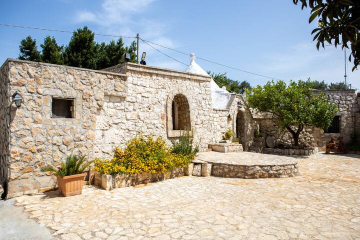 Trullo nonna Netta by pugliadamare