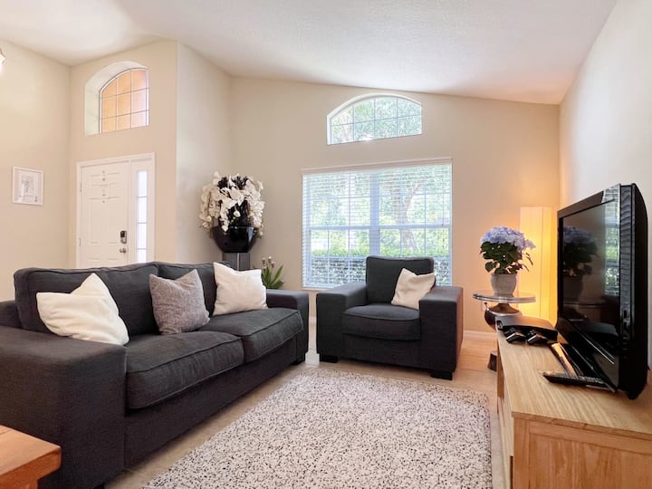 Beautiful 4 Bed Pool Home with Game Room588OCB Houses for Rent in