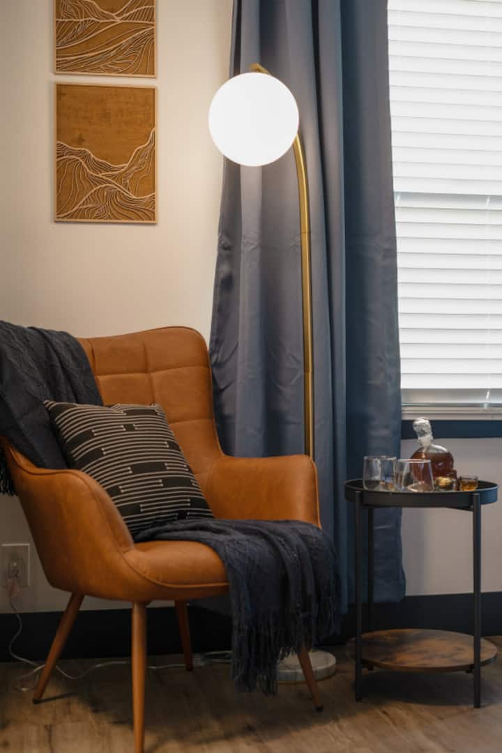 Chic Oasis: Cozy Studio Near Downtown San Diego - Chula Vista, CA