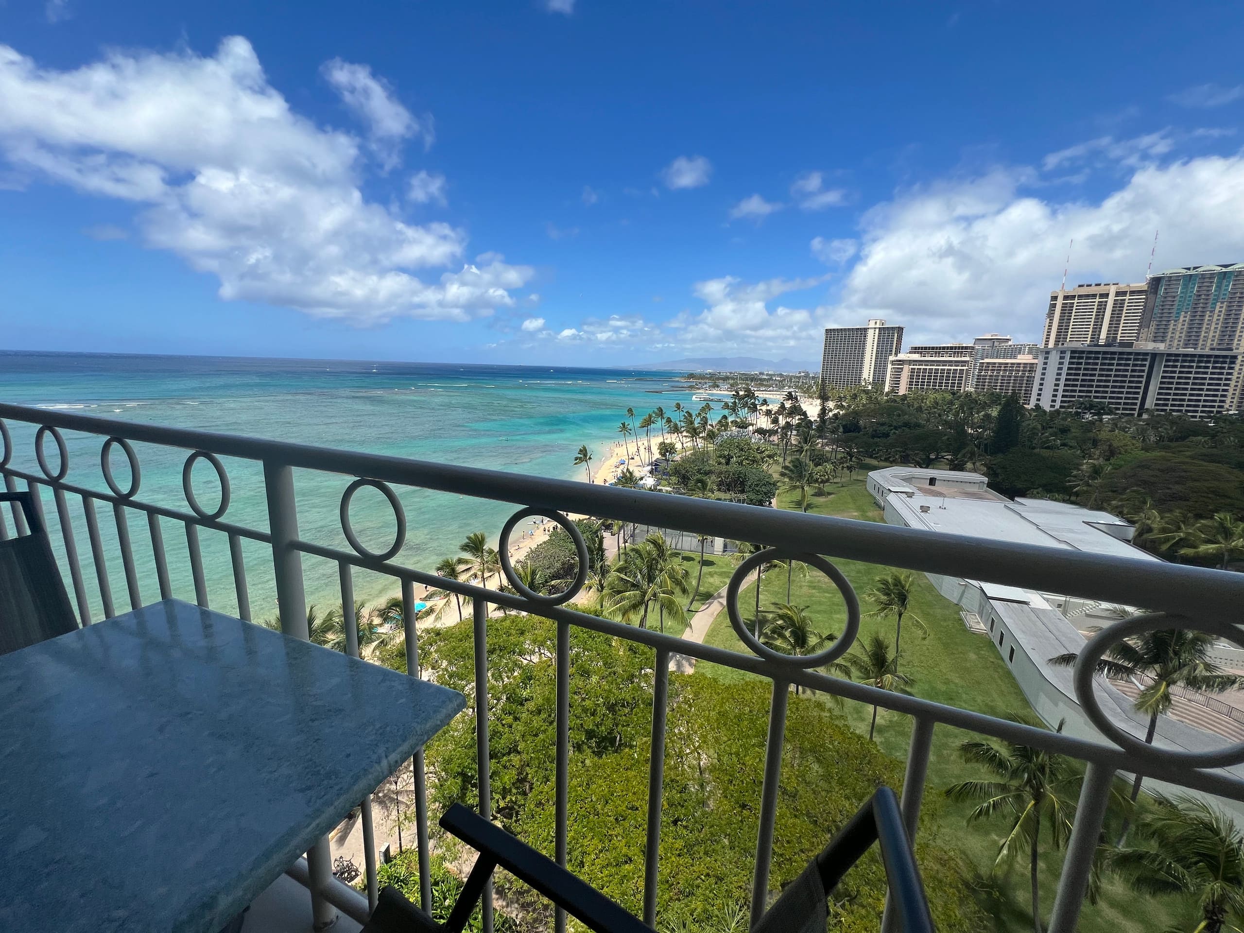 Waikiki Shore 1105 Studio - Image 16