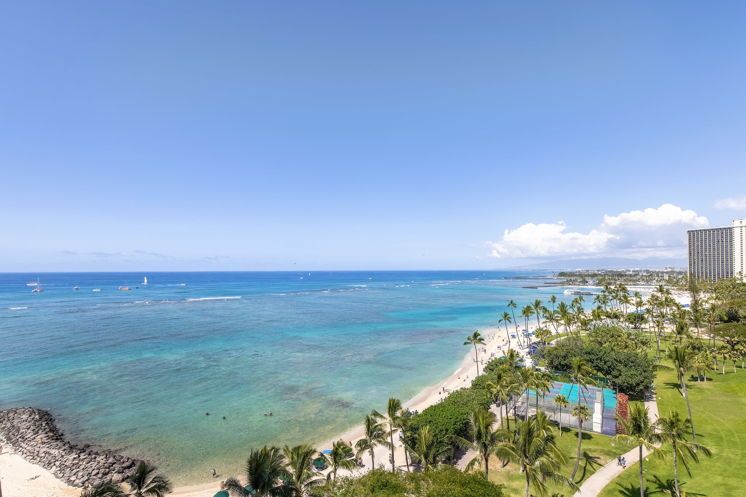 Waikiki Shore 1105 Studio - Image 10