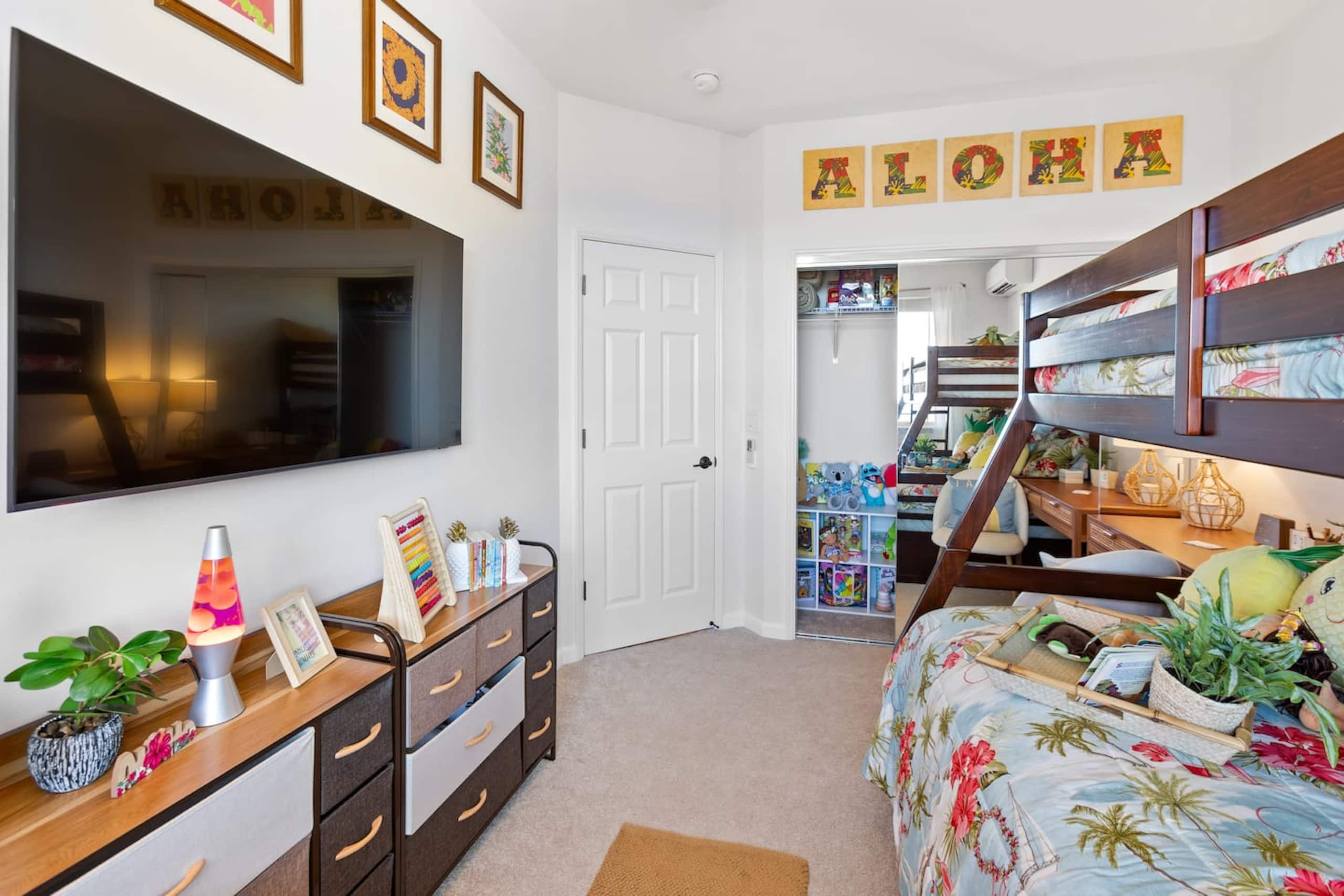 Home in Waianae · ★5.0 · 3 bedrooms · 5 beds · 2.5 baths - Image 61