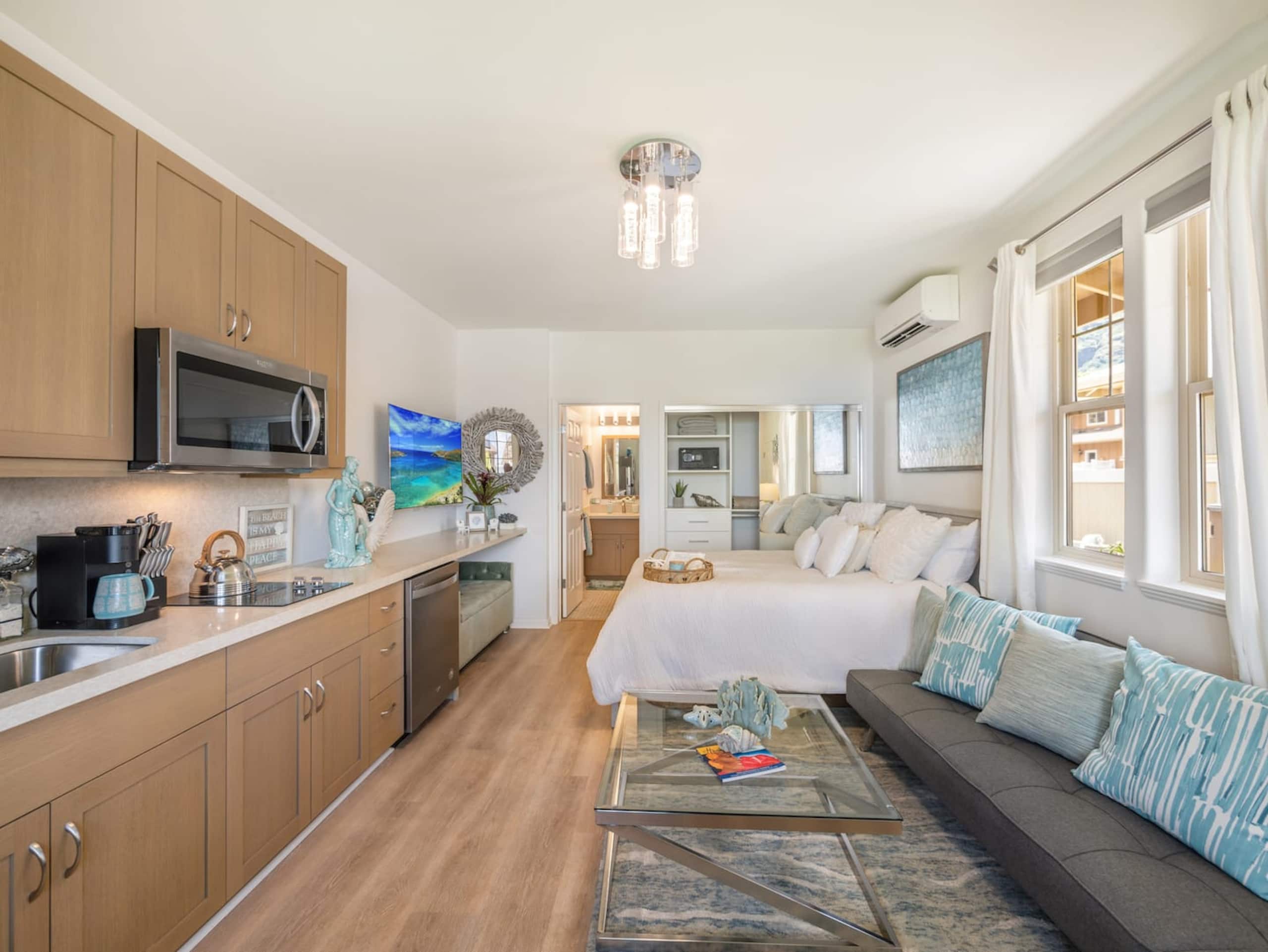 Home in Waianae · ★5.0 · 4 bedrooms · 6 beds · 3.5 private baths - Image 137