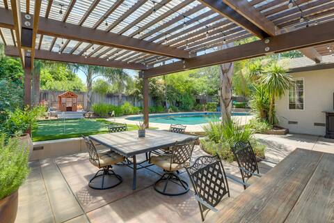 Luxury Sacramento Area Home ~ 13 Mi to Downtown