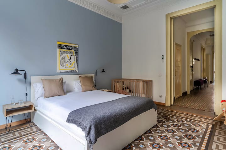 Private Garden in Eixample near Passeig de Gracia gallery image 4