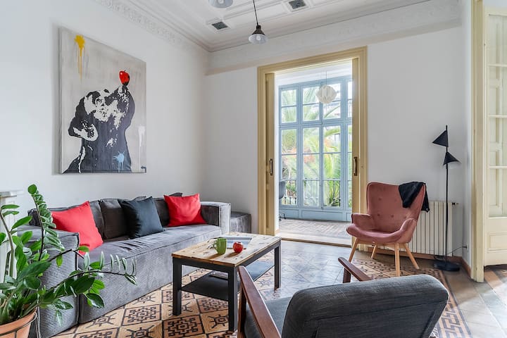 Private Garden in Eixample near Passeig de Gracia gallery image 2