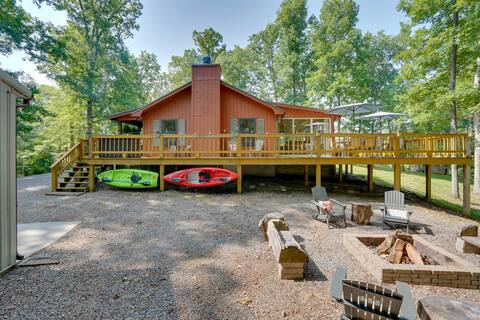 Cadiz Vacation Home w/ Deck: Walk to Lake Barkley