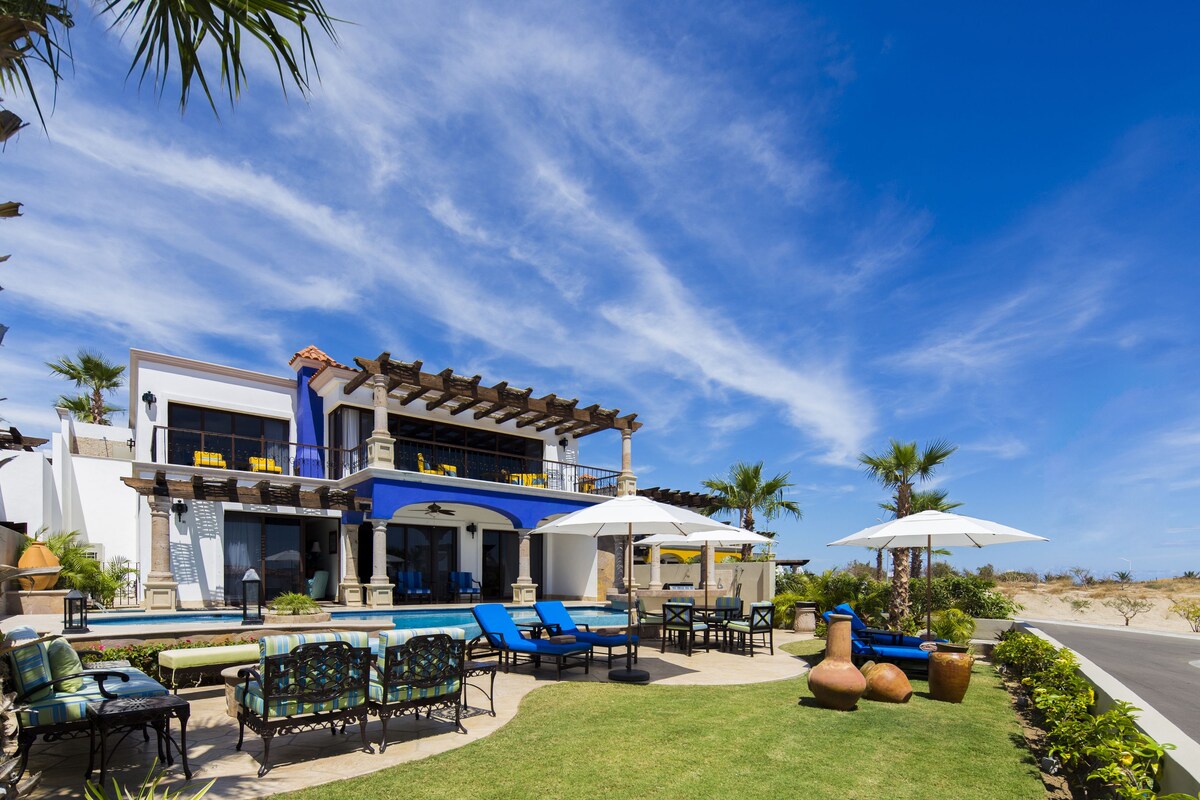 Elegant 2BR Condo Haven at Hacienda Residences — 2 bedroom vacation rental in Cabo San Lucas