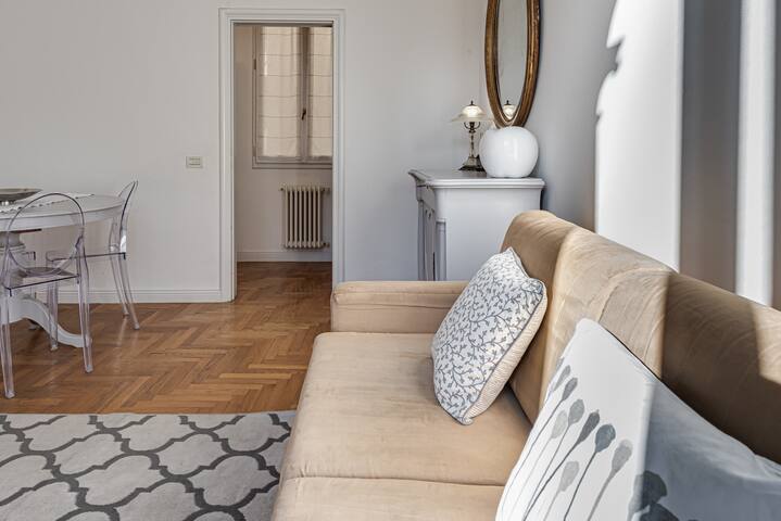 Charming Apartment gallery image 3