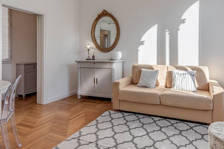 Charming Apartment gallery image 2