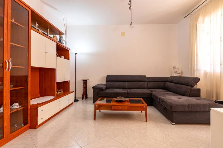 Villa Altavilla with pool gallery image 3