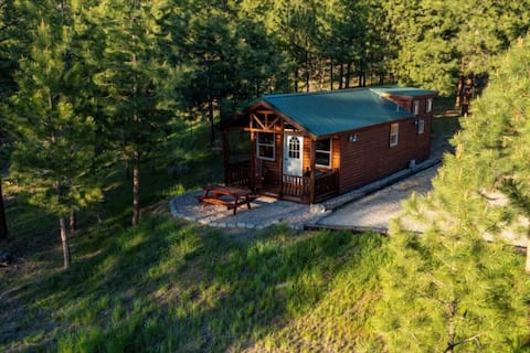 Beautiful tiny house retreat close to Missoula