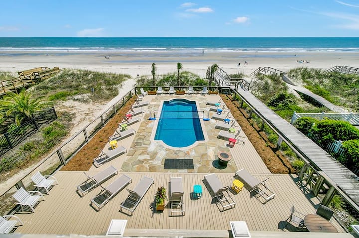 Can't Top This | Oceanfront | Sleeps 25 | Pool