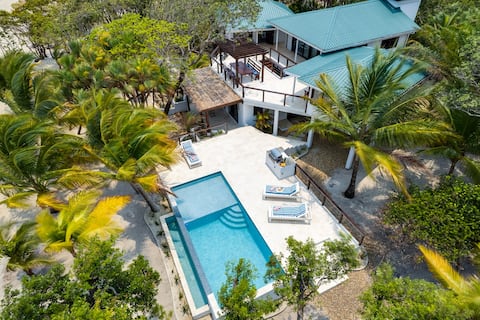 New-Photo Perfect-Beachfront Home-Infinity Pool