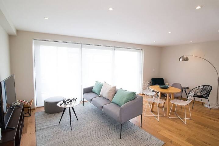 Condesa Chic Getaway gallery image 3