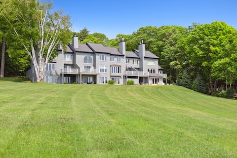 Stunning Windward Condo