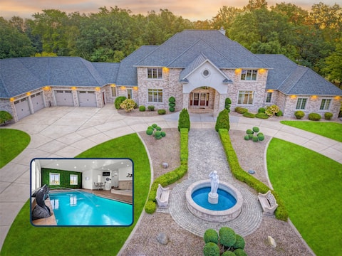 Green Bay Oasis | Private Resort w/ Pool & Arcade