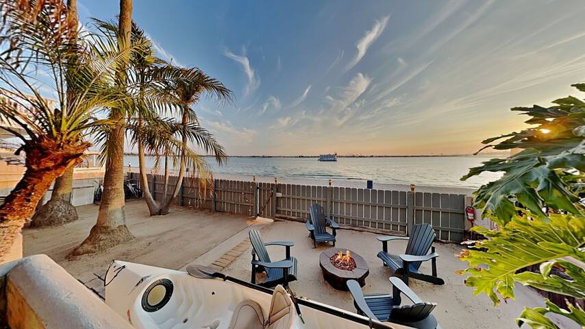 Gorgeous Waterfront Home with Amazing Bay Views!