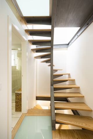 Cascais Petit Bijou by CadenzaLux gallery image 3