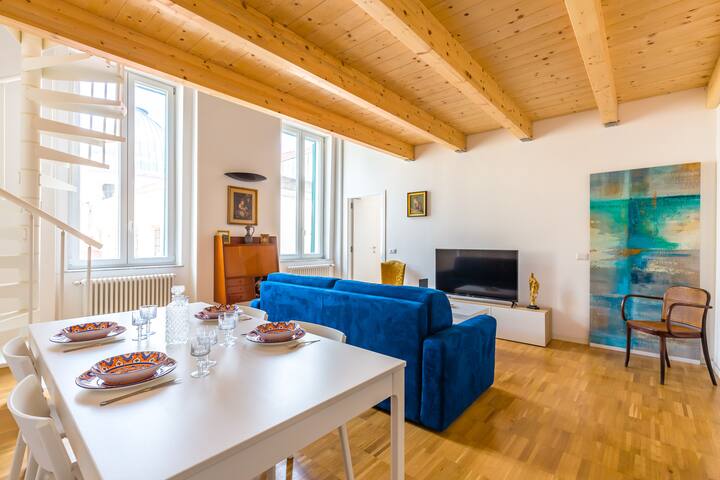 Nova Stylish House in center gallery image 2