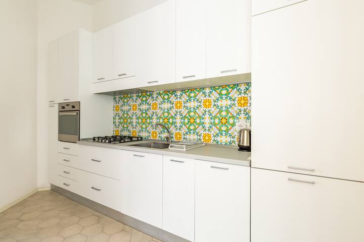 Nova Stylish House in center gallery image 5