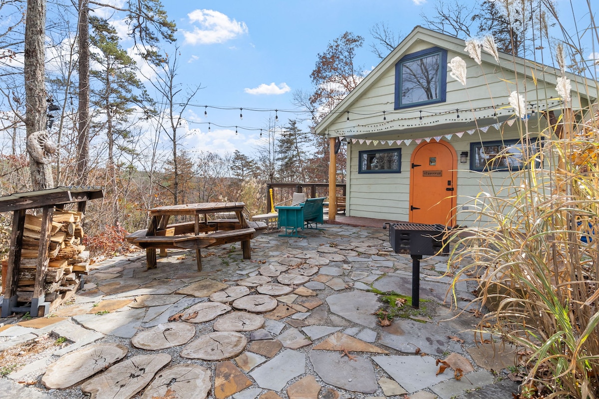 Whippoorwill Cabin w. Stargazing Shower & Trails