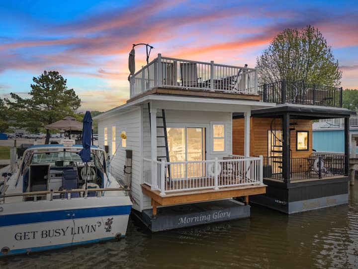 Morning Glory - Floating Cottage (Tfc#3) - Resort - South Haven, MI